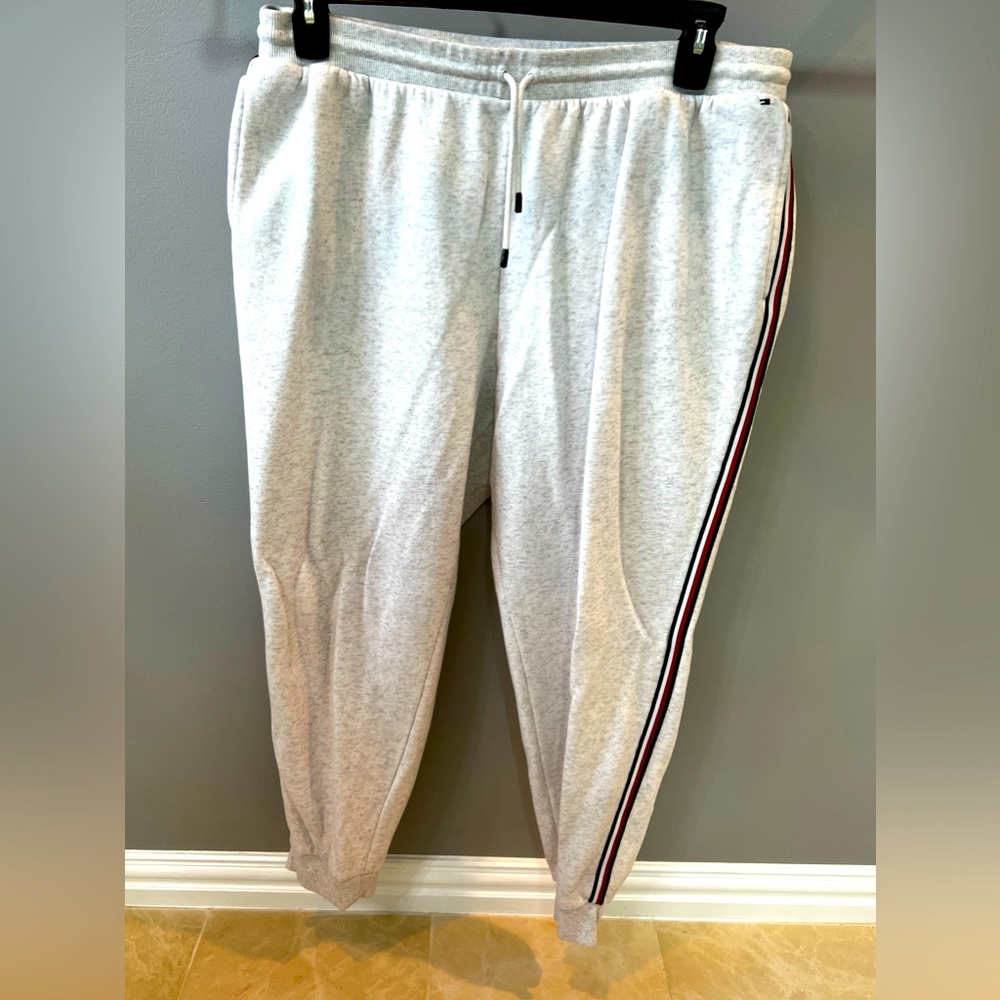 Tommy Hilfiger XL Gray sweatpants with Navy and Red stripe